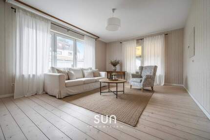 SELTEN IN BESTLAGE: Freistehendes Mehrfamilienhaus mit sehr viel Entwicklungspotenzial - Friedrichsdorf