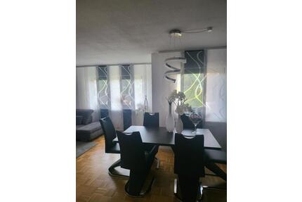 Exklusive 3,5-Zimmer-Wohnung in Untergruppenbach