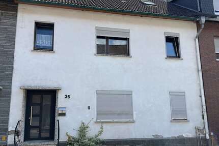 Haus zum Kaufen in Stadthagen 130.000,00 € 140 m²