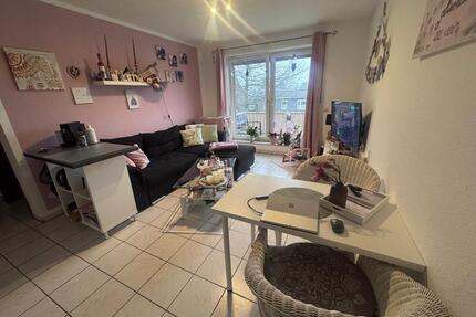 Schicke, teilmöblierte 2-Zimmer-Whg mit Balkon und EBK | Toplage - Essen Stadtbezirk IV