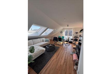 Moderne 3-Zimmer-Dachgeschosswohnung (82m2) mit Einbauküche - Philippsburg