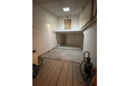 Werkstatt -Partnerschaft - 450,00&nbsp;EUR Kaltmiete, ca.&nbsp; 200,00&nbsp;m&sup2; in Forstern (PLZ: 85659)