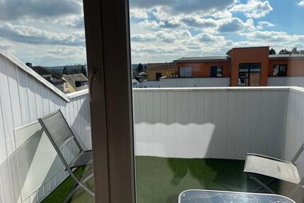 Schöne helle DG Wonung zu vermieten - Brühl