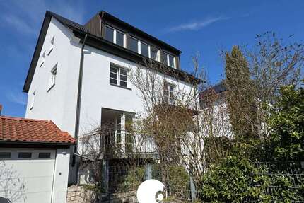 Haus zum Kaufen in Stuttgart 1.950.000,00 € 216 m²