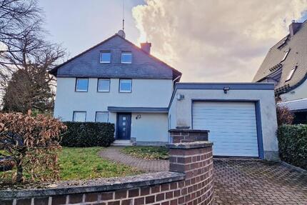 Moderne EG-Wohnung 74 m² Garten Terrasse neuw. Einbauküche Keller - Oberursel (Taunus)