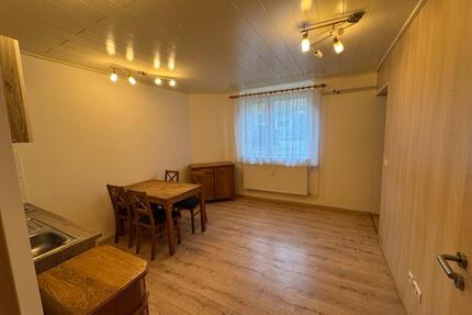 2 Zimmer Souterrain Wohnung, möbliert mit Pantryküche - Cuxhaven Döse