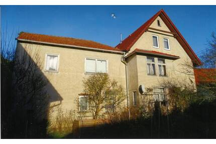 Mehrfamilienwohnhaus in Schwallungen