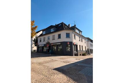 Geräumige 120 qm Wohnung Schloßplatz in Altenkirchen - Altenkirchen (Westerwald)