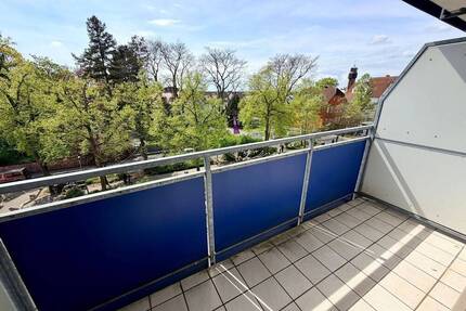 Sonnige 2-Zimmer-Wohnung mit Balkon & Stellplatz im Herzen von Langen