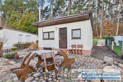 Schöner Waldrand-Bungalow mit offener Küche und eigener Finnhütte - Waren