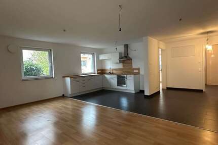 Wohnung zum Mieten in Burgfarrnbach 1.000,00 € 90 m²