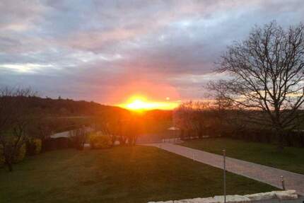 Schönes geräumiges Haus mit 9 Zimmern in Ludwigsburg ( Kreis) Affalterbach
