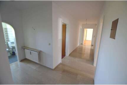 Wohnung zum Mieten in Oberpframmern 1.550,00 € 125 m²