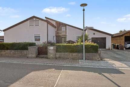 Haus zum Kaufen in Schnelldorf 385.000,00 € 233.68 m²