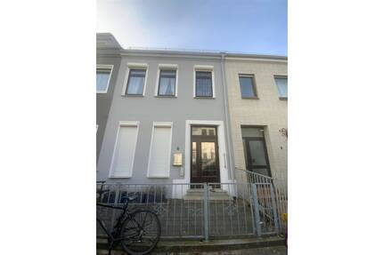 Charmantes Altbremer Reihenhaus mit ausgebautem Dachgeschoss und begehrter Lage in Schwachhausen - Bremen Riensberg