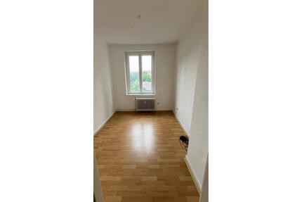 Helles WG-Zimmer mit Balkon in guter Lage - möbliert mit Schrank - Hannover Vahrenwald-List