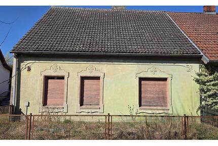 Bauernhaus in der Schorfheide - 69.000,00&nbsp;EUR Kaufpreis, ca.&nbsp; 140,00&nbsp;m&sup2; in Zehdenick (PLZ: 16792)