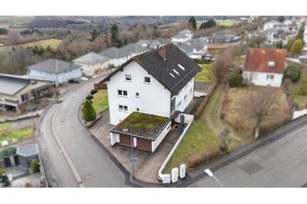 +++ Fehrbach: Attraktives, lichtdurchflutetes 4-Familienhaus mit Loggien, Südausrichtung, Panoramablick und 4 Garagen in hervorragender, ruhiger Wohnl - Pirmasens Gersbach