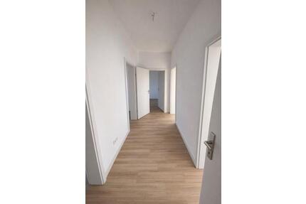 3 Raumwohnung in Dom Nähe 1.OG und DG - Merseburg