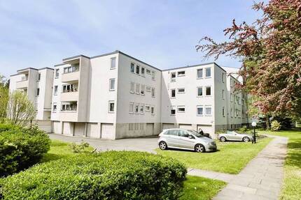 Bezugsfrei mit Balkon und TG-Stellplatz -provisionsfrei- - Berlin Lankwitz
