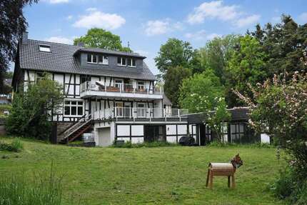 Haus zum Kaufen in Windeck 695.000,00 € 240 m²