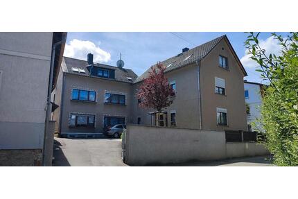 Gera Grundstück mit 2 Häusern, 6 Wohnungen, 2500m2, vermietet
