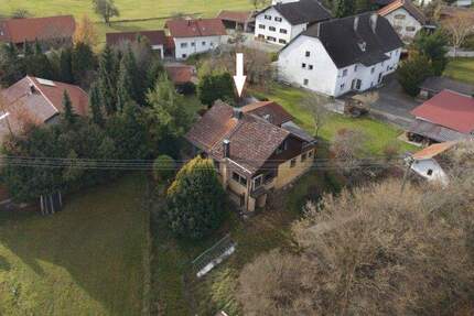 Älteres WOHNHAUS mit TOLLEM GRUNDSTÜCK und großer GARAGE in RUHIGER Dorflage! Wessobrunn-Haid