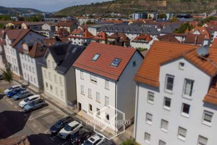 Haus zum Kaufen in Esslingen am Neckar 598.000,00 € 266 m²