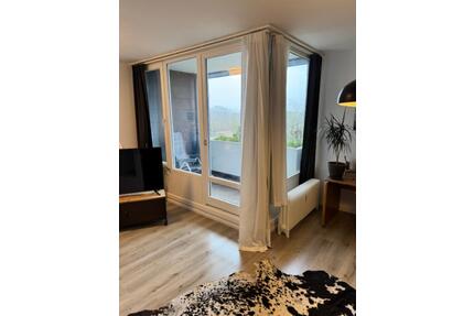 Südbalkon mit Ausblick! Sonnige, helle 1-Zimmer-Wohnung mit EBK - Bremen Hemelingen