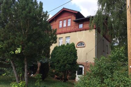 großes Mehrfamilienhaus Haus Immobilie riesiges Grundstück - Brüel