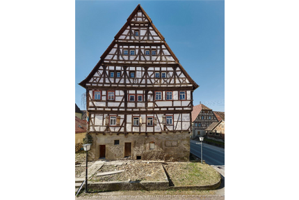 Haus zum Kaufen in Ammerbuch-Altingen 345.000,00 € 745 m²