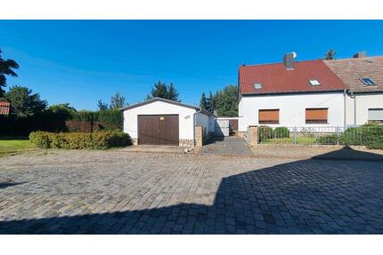Eigenheim mit Garten, 2 Garagen und viel Nebengelass - Eisleben (Lutherstadt)
