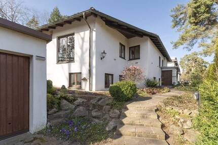 Mehr als ein interessanter Grundriss: werthaltiges Einfamilienhaus mit großem Platzangebot - Erlangen Alterlangen