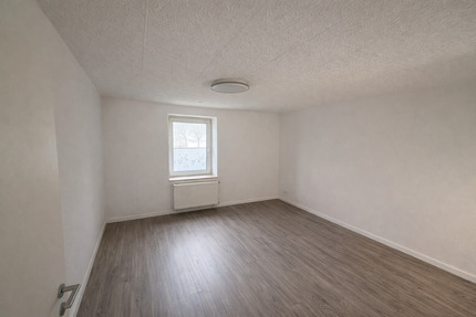 Eigentumswohnung mit !! Gartenanteil und Auto Stellplatz ! - Wuppertal Vohwinkel