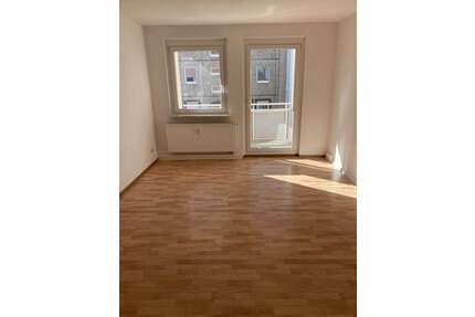 Wohnung zum Mieten in Gera 405,00 € 67.47 m²