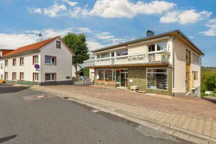 Haus zum Kaufen in Taunusstein 690.000,00 € 348 m²
