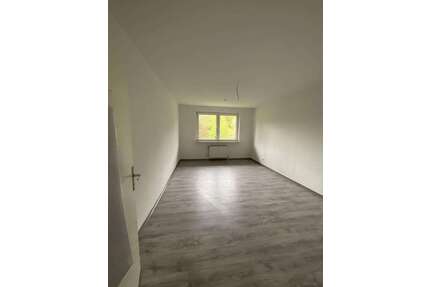 Wohnung zum Mieten in Plettenberg 371,00 € 66.94 m²