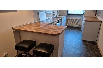 3 Zi Whg in Nbg Nord, Balkon, Küche, neu renoviertes Bad - Veitsbronn