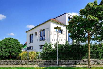 Modernes Effizienzhaus A+ mit Gartenidylle in begehrter Wohngegend! - Bräuningshof