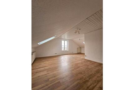 3 Zimmerwohnung 85qm in Salz zu vermieten Stellplatz - Bad Neustadt an der Saale