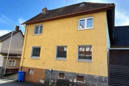 Haus zum Kaufen in Reiskirchen 215.000,00 € 151 m²