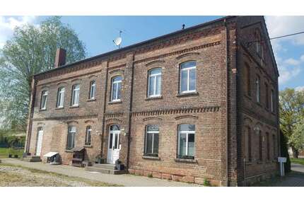 Wohnung zum Mieten in Markranstädt OT Quesitz 575,00 € 73.67 m²
