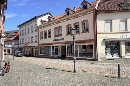 EUPORA® Immobilien: Gepflegtes Wohn- und Geschäftshaus in der Altstadt - Kirchheimbolanden.