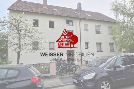 3-Zimmer-Dachgeschosswohnung mit Einbauküche und Tageslichtbad in ruhiger Lage - Erlangen Alterlangen