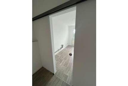Wohnung zum Mieten in Glauchau 410,00 € 66.82 m²