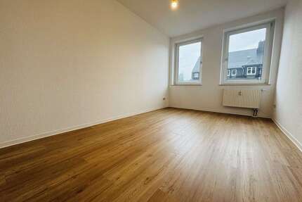 Wohnung zum Mieten in Chemnitz 295,00 € 60.9 m²