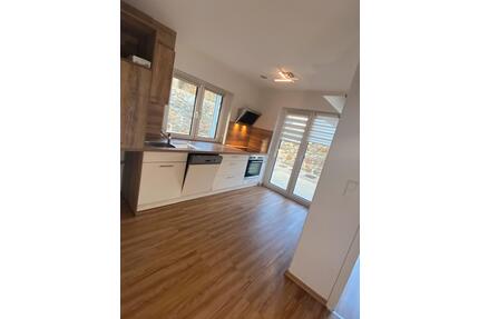 2-Zimmer Apartment - 850,00&nbsp;EUR Kaltmiete, ca.&nbsp; 55,00&nbsp;m&sup2; in Mengkofen (PLZ: 84152)