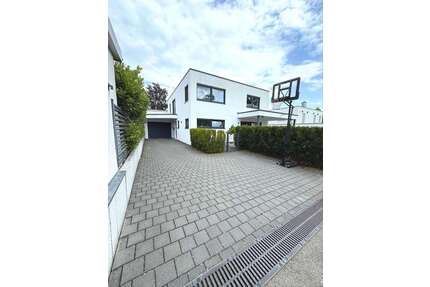 Haus zum Kaufen in Göppingen 990.000,00 € 264 m²