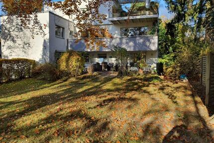 Bezugsfrei: 4 Zimmer (115 m²) in Berlin-Dahlem mit großerTerrasse