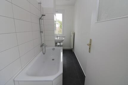 Für den kleinen Geldbeutel...günstige 2-RW mit Wanne!!! - Freiberg